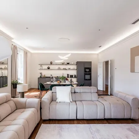 Apartment The Rent - Prestigious Multi-bedroom Overlooking St. Peter's