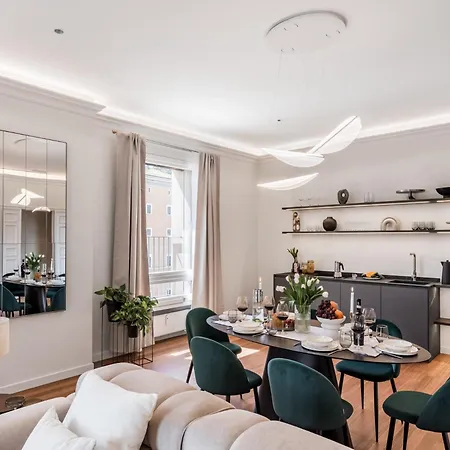The Rent - Prestigious Multi-bedroom Overlooking St. Peter's Apartamento