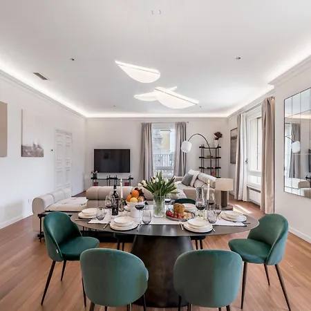 The Rent - Prestigious Multi-bedroom Overlooking St. Peter's Daire Roma